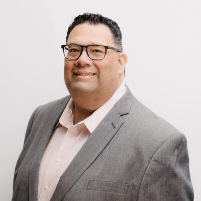 Efrain Gonzalez headshot