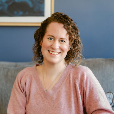 Charis McKee headshot