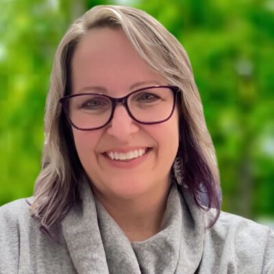 Dr. Jennifer Geddes Hall headshot