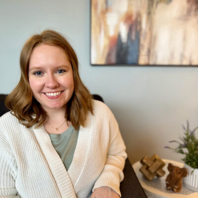 Caitlin Clay headshot