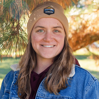 Anna Reid headshot