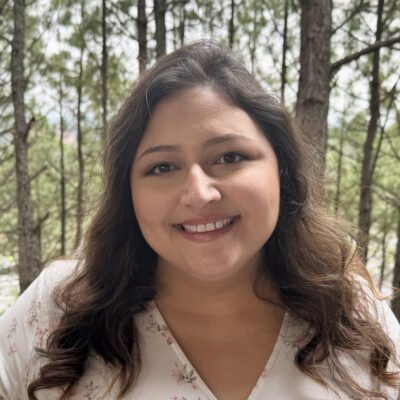 Zoe Holloway headshot