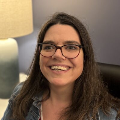 Heather Barnard headshot