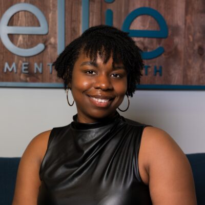 Lamica Davenport headshot