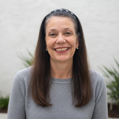 Lorna Kirby headshot