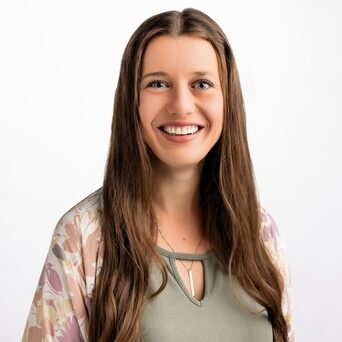 Kristin Opris headshot