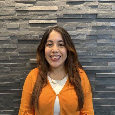 Amberly Lopez headshot