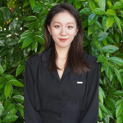 Christa Wang headshot