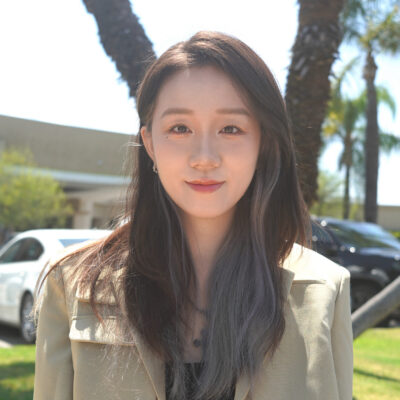 Christa Wang headshot