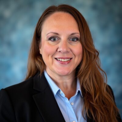 Sarah Olson headshot