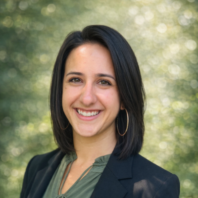 Emma Rosenblum headshot