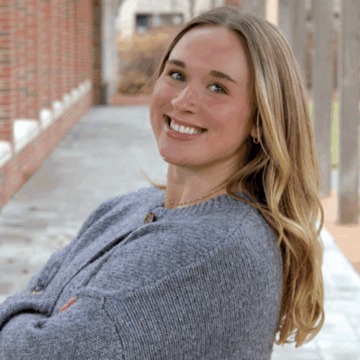 Avery Hicks headshot