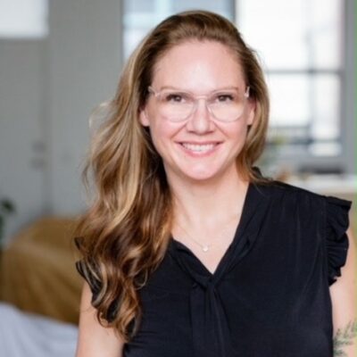 Patricia Lutz headshot