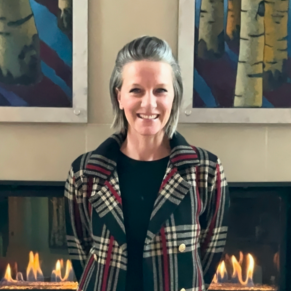 Kelly Lattin headshot