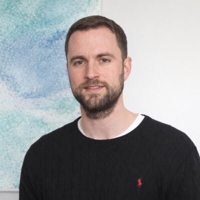 Robert Lyons headshot