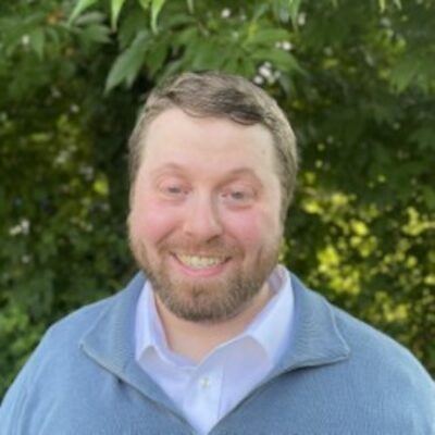 Sholom Lowenthal headshot