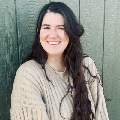 Stevie Clark headshot