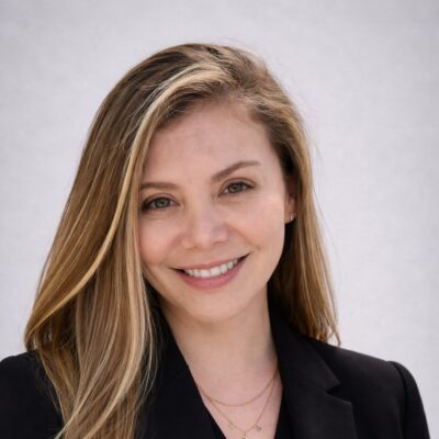 Angela Garzon headshot