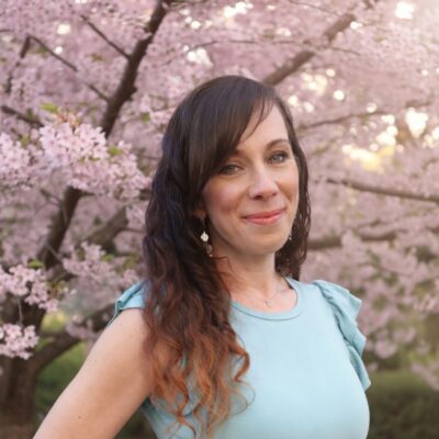 Erica Bogart headshot