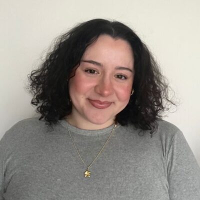 Hannah Pell headshot