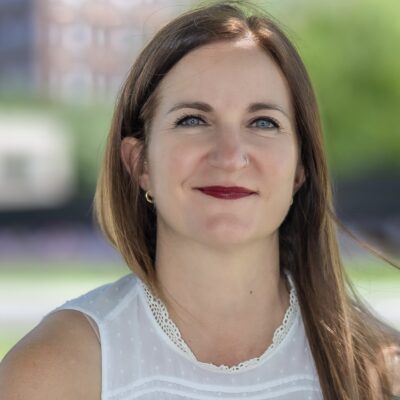 Annie Tarnasky headshot
