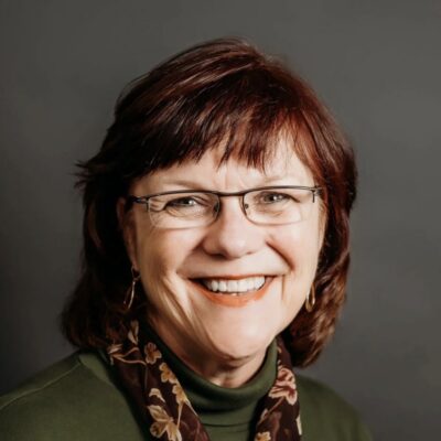 Beverly Riddle headshot