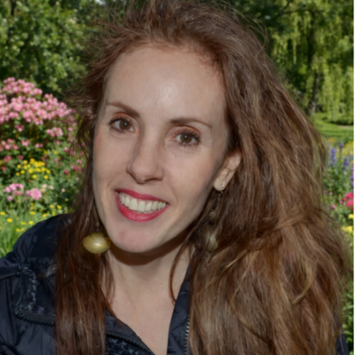 Elizabeth Koskinas headshot