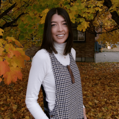 Katie Bova headshot