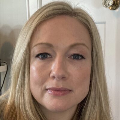Kate MacKenzie headshot