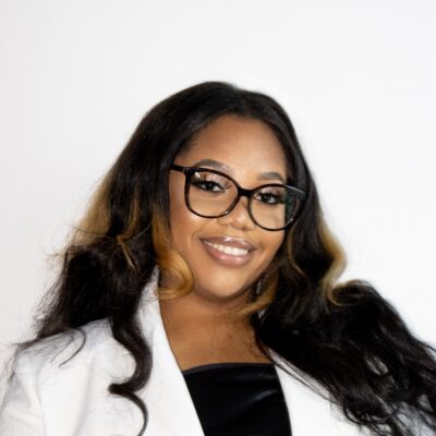 Taylor Luallen headshot