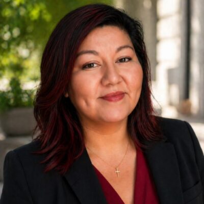 Cindy Williams headshot
