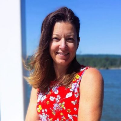 Michelle Bennett headshot