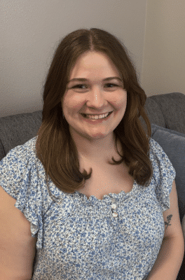 Lauren Miller headshot