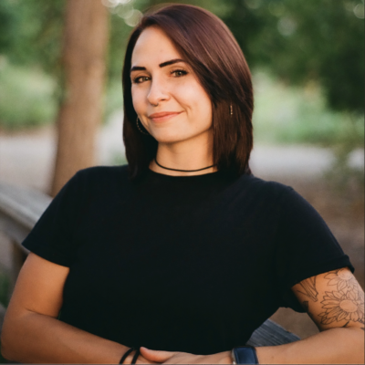 Chloe Voiles headshot