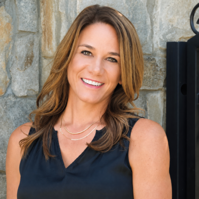 Shannon Smith headshot