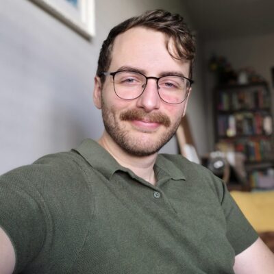 Erik Abrams headshot