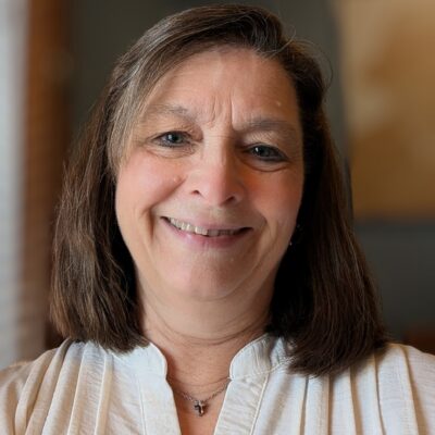 Vickie Kennedy headshot