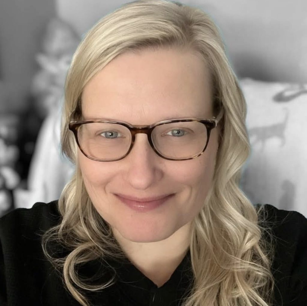 Melissa Sheehan Headshot