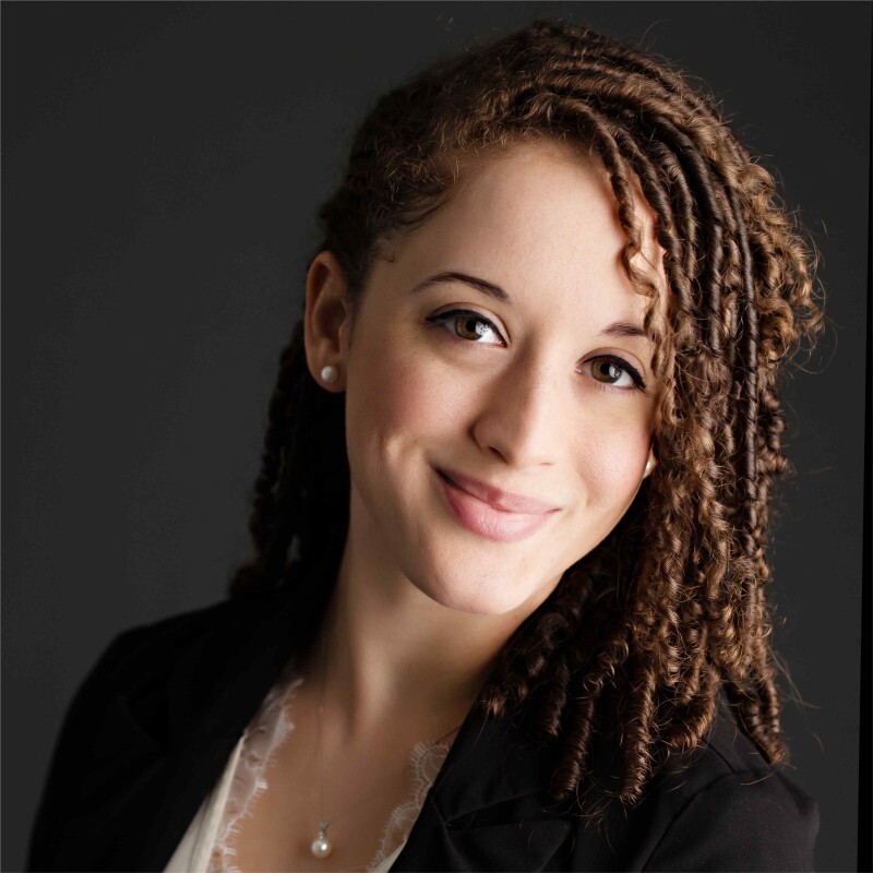 Victoria Haigh Headshot