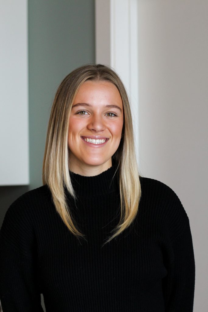 Bridget McGreevy Headshot