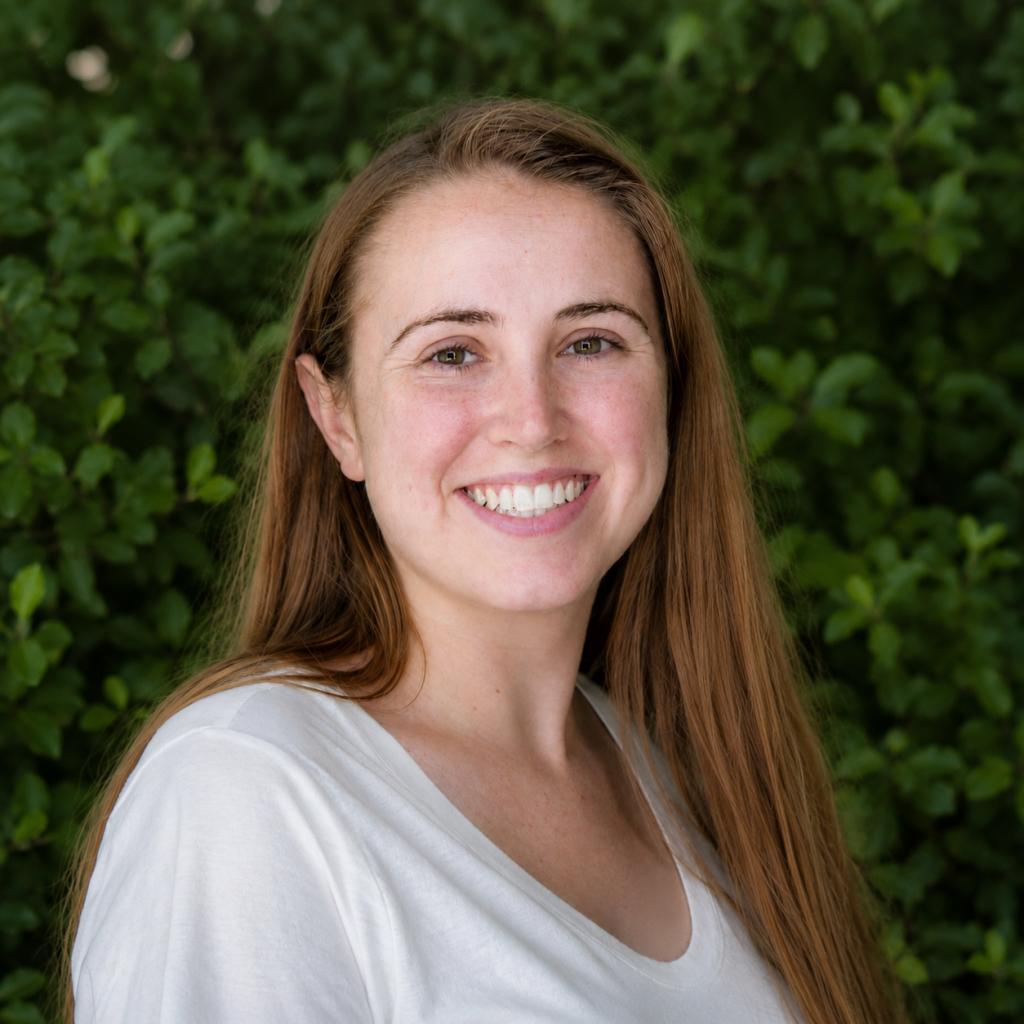 Madison Weeks Headshot