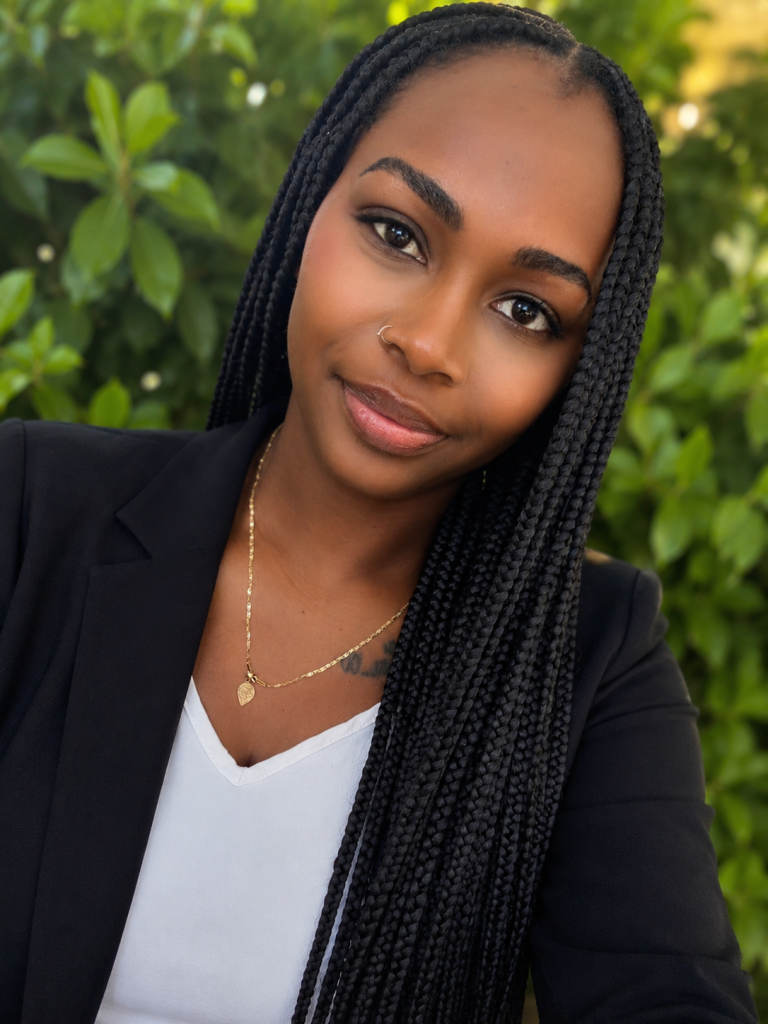 Letecia Gilchrist Headshot