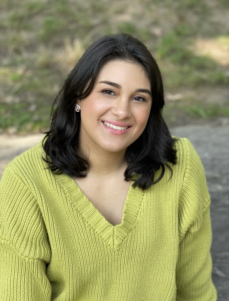 Deja Knudsen Headshot