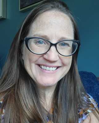 Suzanne McIntee Headshot