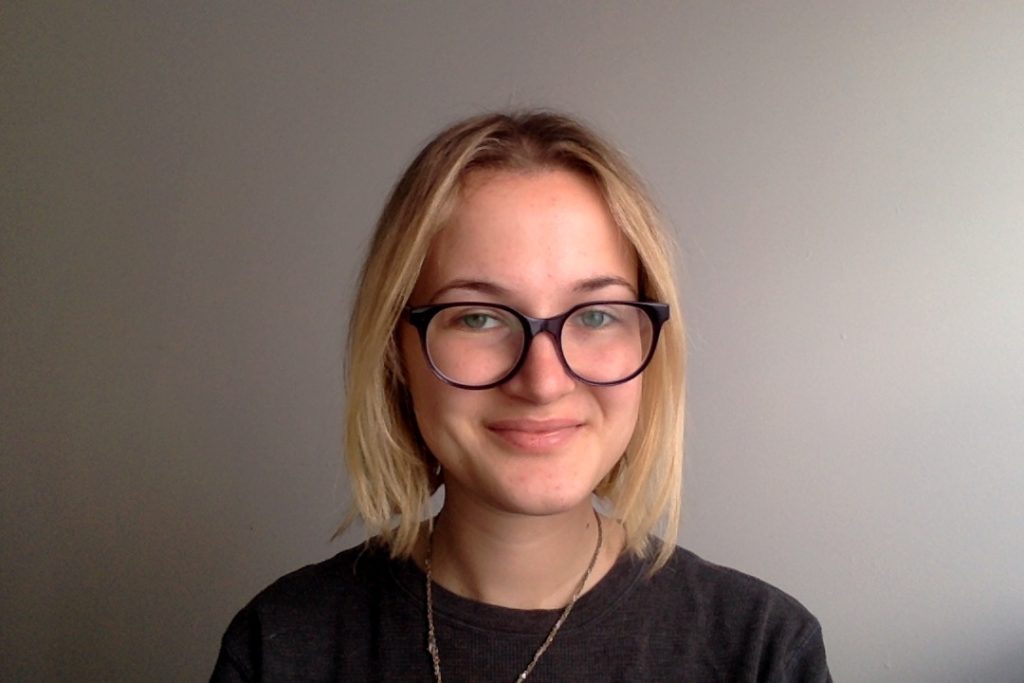 Rebecca Schooler Headshot