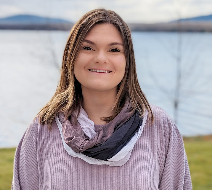 Samantha Bartlett Headshot