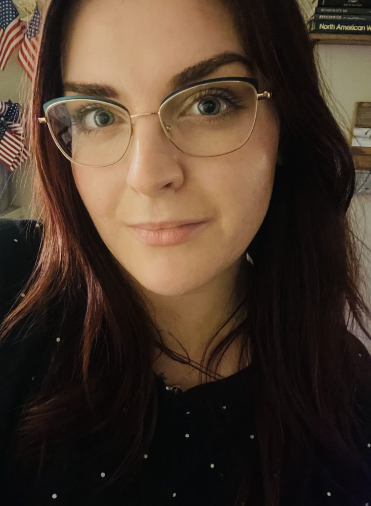 Elizabeth Weirick Headshot