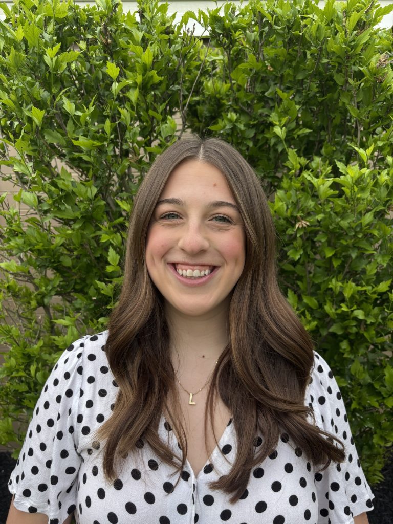 Lauren Ertz Headshot