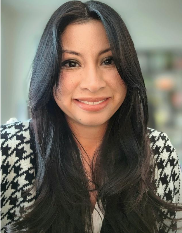 Janet Venezia Headshot