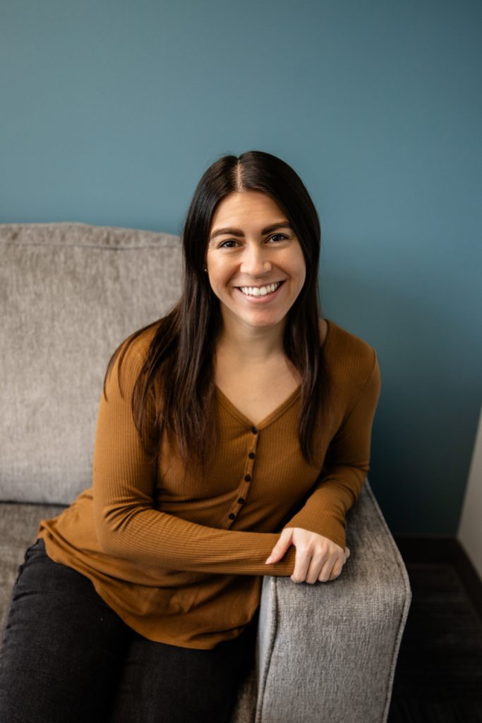 Emily Mendoza Headshot